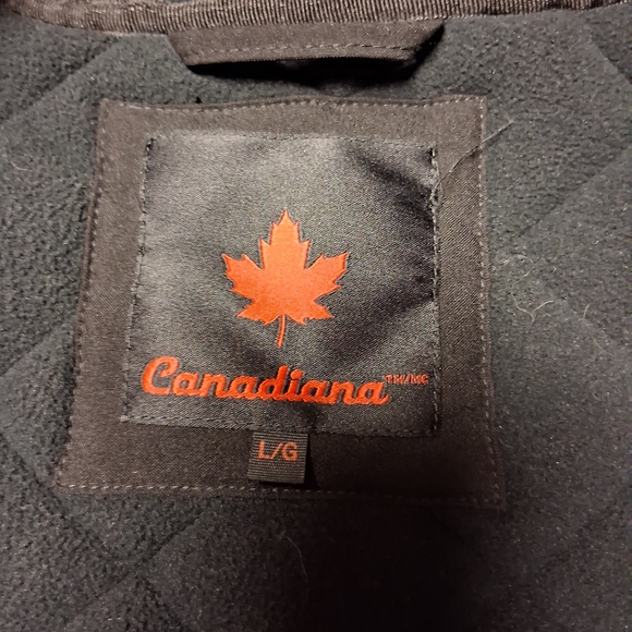 Supreme Quilted Black Fleece Jacket - Picture 3 of 3